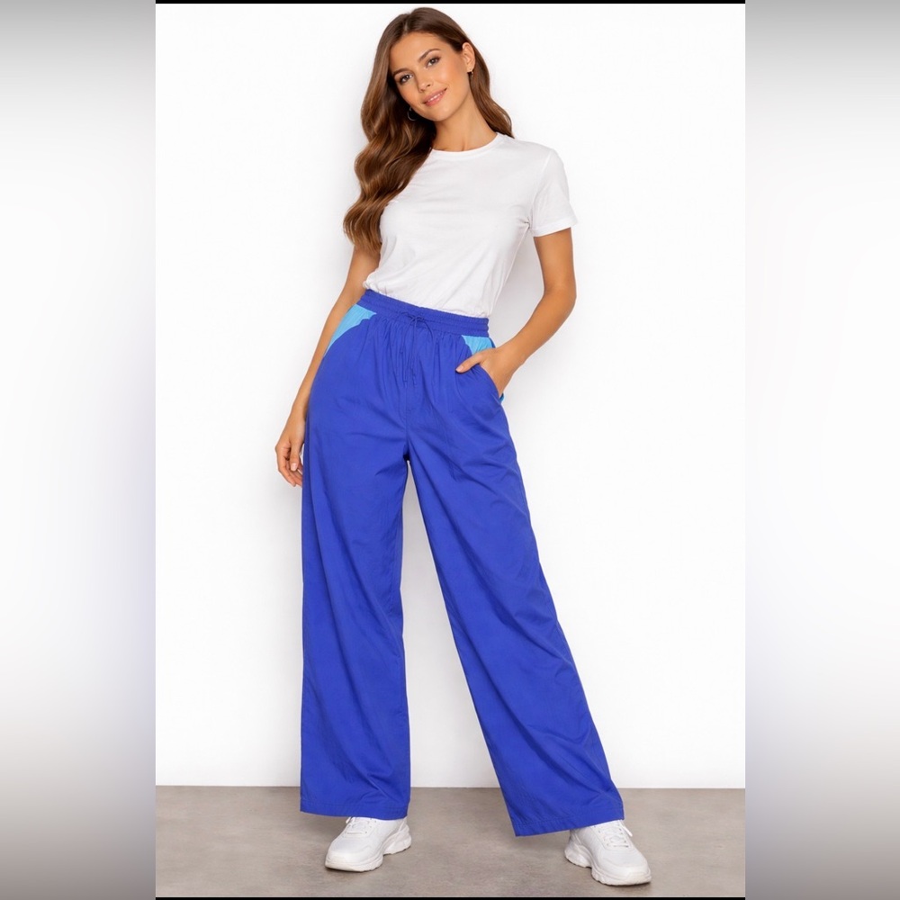 Forever 21 Parachute/Wind/Track Blue Wide Leg Pants with Teal Trim.
